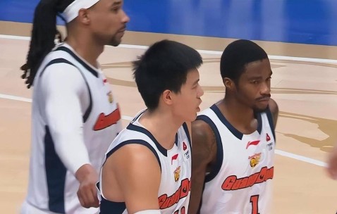 包含多伦多猛龙迎CBA季后赛关键赛，加时末段主帅复盘，赛场秩序良好，高层口径保持一致的词条-九游娱乐APP